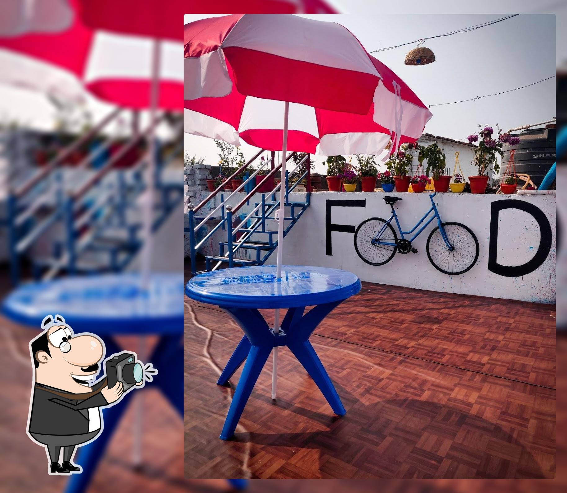 Food zone and Coffee Cafe Chourai