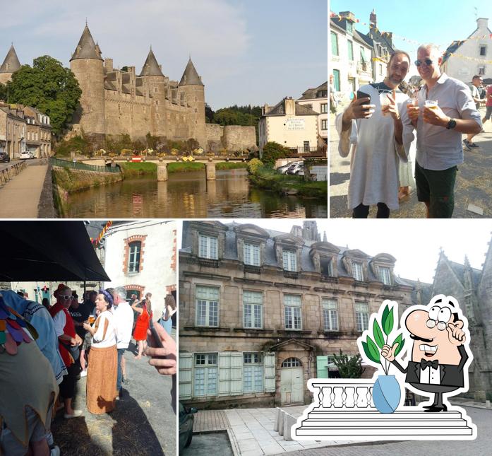 L'extérieur de LA TAVERNE - Restaurant à Josselin