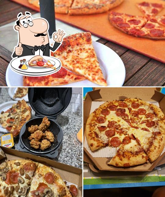 Pizza Hut, 7236 Blue Mound Rd 104 in Fort Worth Restaurant menu and