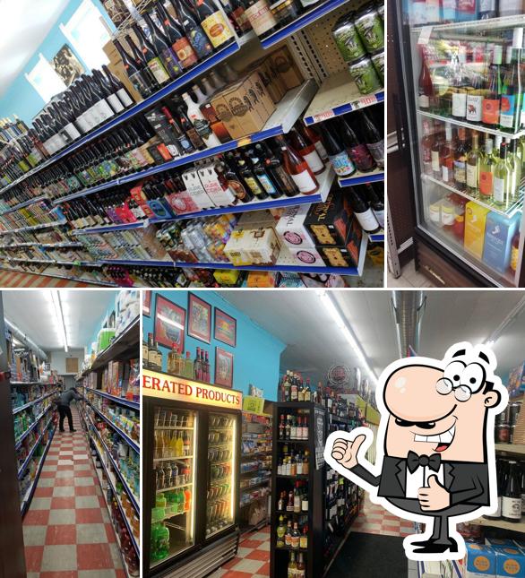 Puerto Rico Food & Liquors in Chicago Restaurant reviews