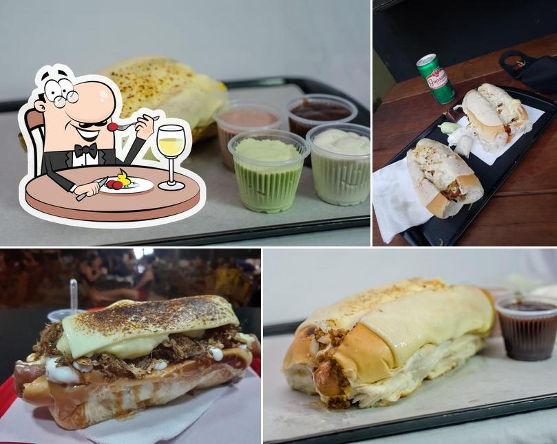 Comida em Bruttus HotDog's e Prensados