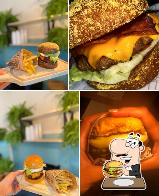 Tropical Burguer e Açaí