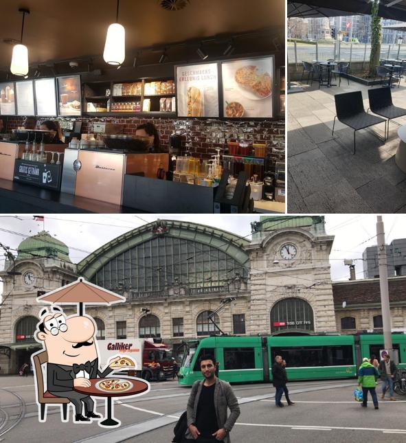 Guarda gli esterni di Starbucks