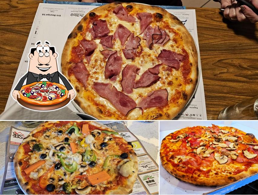 A Café de la gare, vous pouvez essayer des pizzas