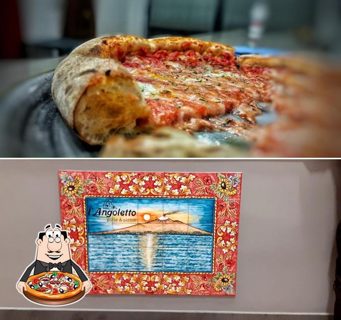 A Pizzeria L'angoletto, puoi prenderti una bella pizza