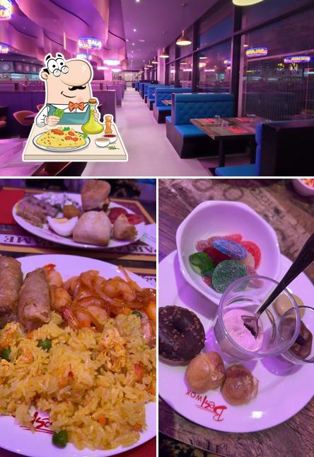 La nourriture et intérieur du restaurant