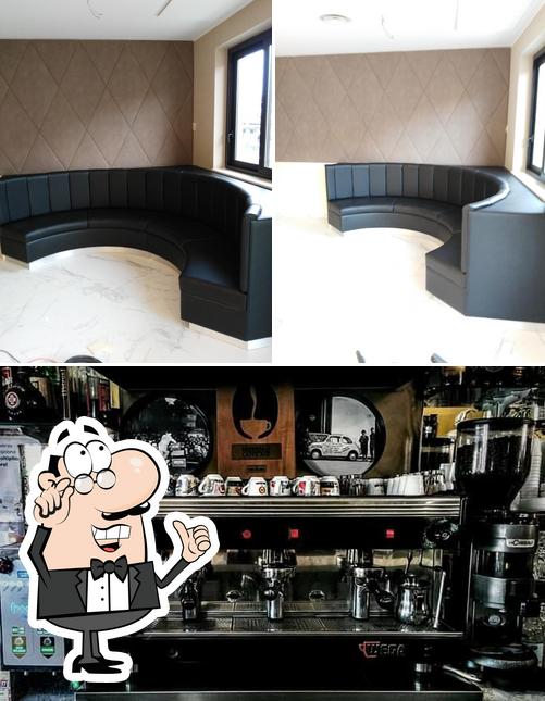 La interni e bancone da bar del ristorante
