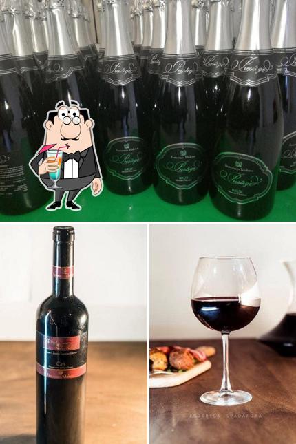 Prenditi un drink dal menu