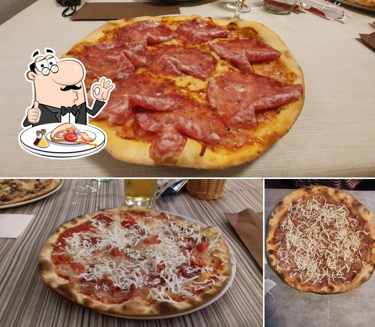 A Pizzeria L'incontro, di Sabrina e Antonio, puoi prenderti una bella pizza