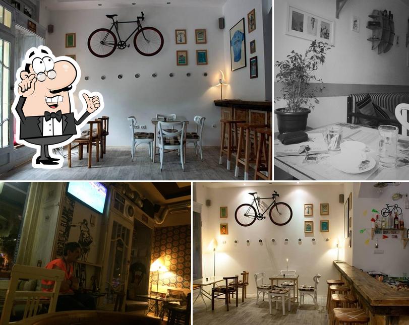 L'intérieur de Cafe Bar Velo