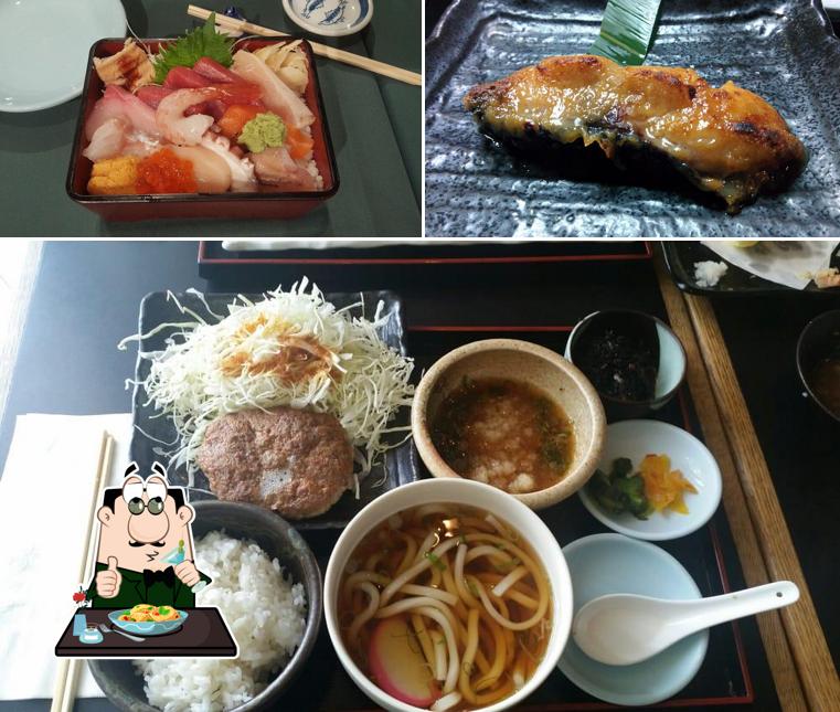 Comida en Kappo Sui / Sazu Sushi
