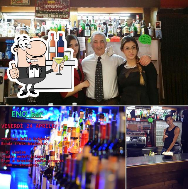La foto della bancone da bar e bevanda di Enobar Di Innamico Ruggero
