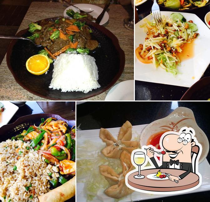 Spicy Basil, 1 Broadway B100 in Denver Restaurant menu and reviews