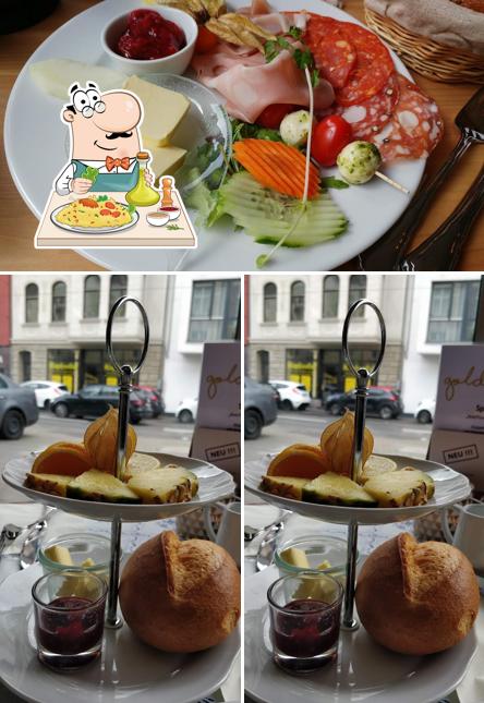 Essen im Café Goldjunge Sülz