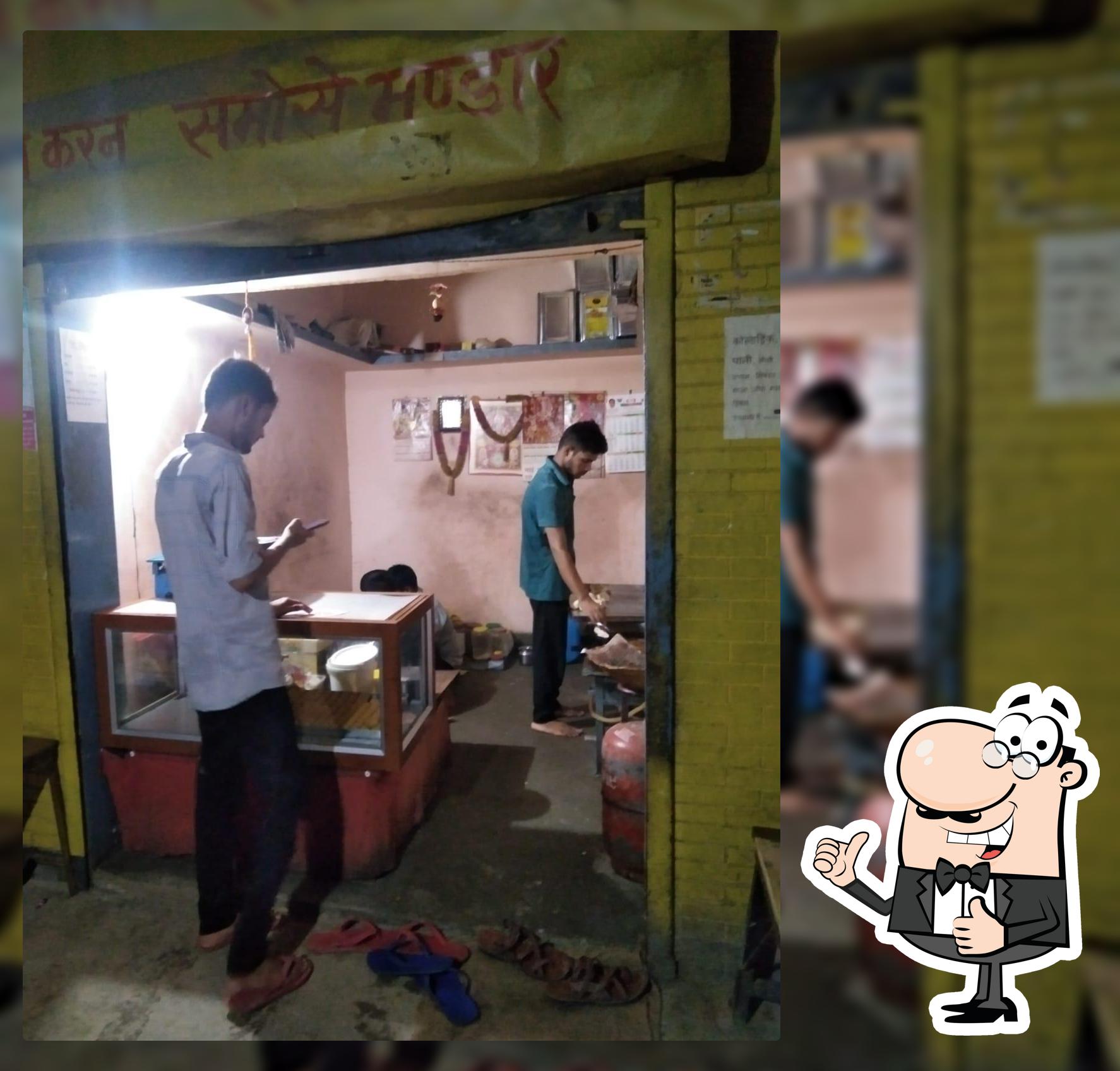 Ravi samosa corner