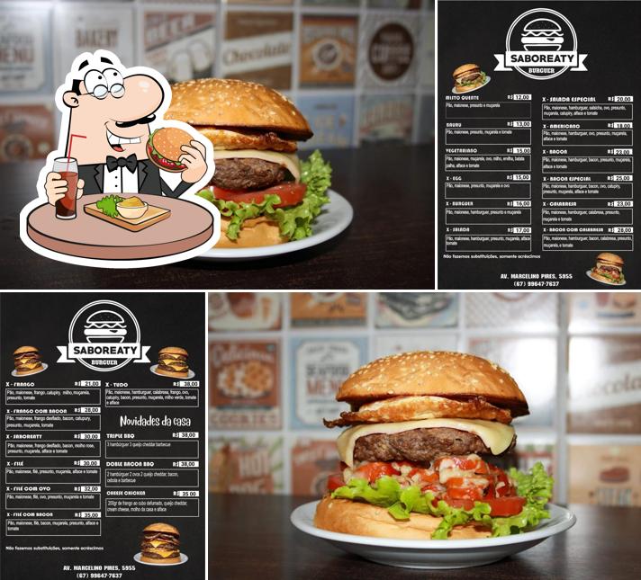 Experimente um hambúrguer no Saboreaty Burguer