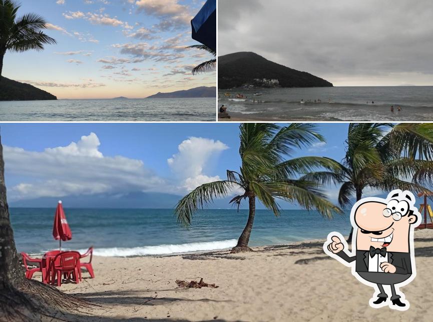 Veja imagens do exterior do Quiosque Pé Na Areia