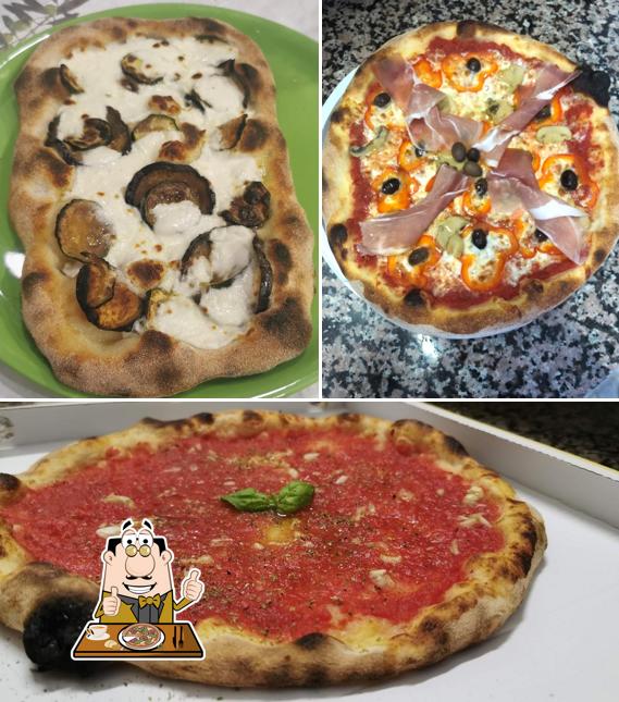 Ordina tra le molte varianti di pizza