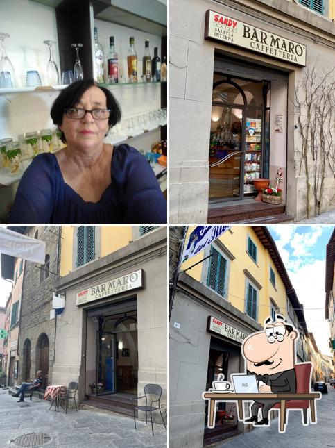 Siediti a un tavolo di WHY NOT COFFEE COCKTAIL WINE & BAR