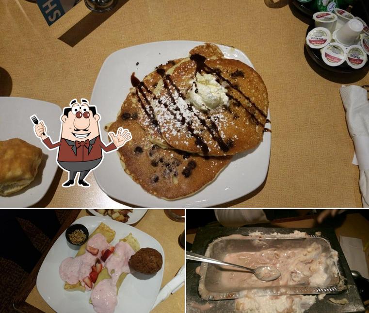 Colonial Cafe Naperville, 8 W Gartner Rd in Naperville Restaurant