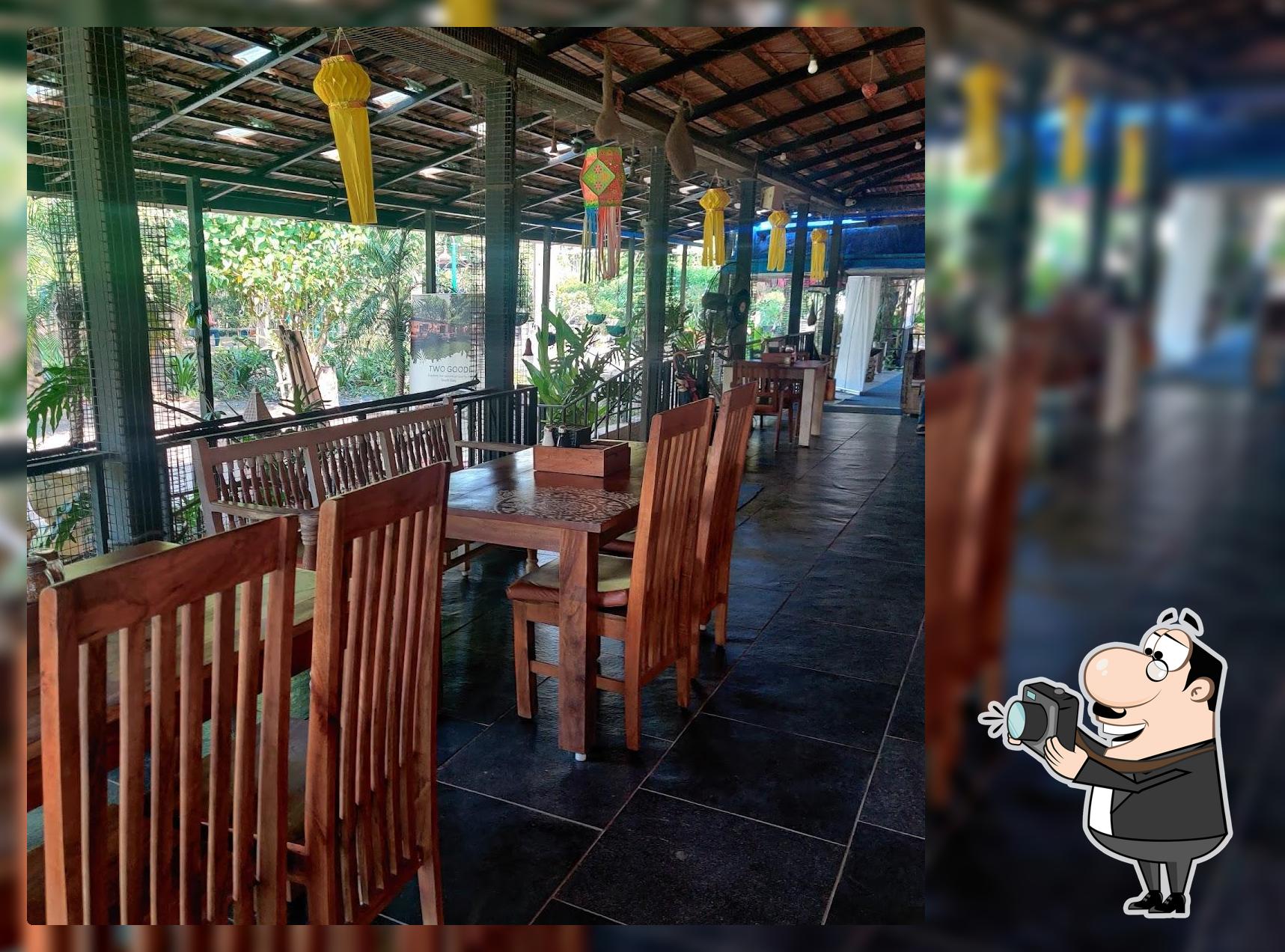 Tooth Mountain Cafe