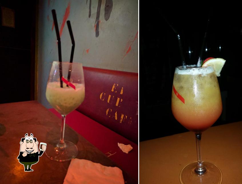 Насладитесь напитками в атмосфере "Cubanito Café"