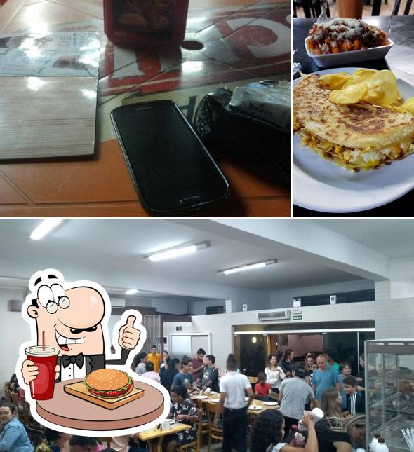 Peça um hambúrguer no Gorduchos - Pizzaria e Hamburgueria