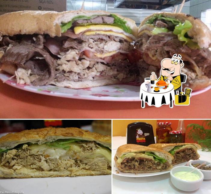 Сэндвич с рваной свининой в "Santa Gula"