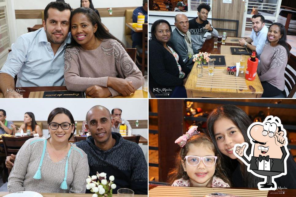 O interior do Esquina da Pizza