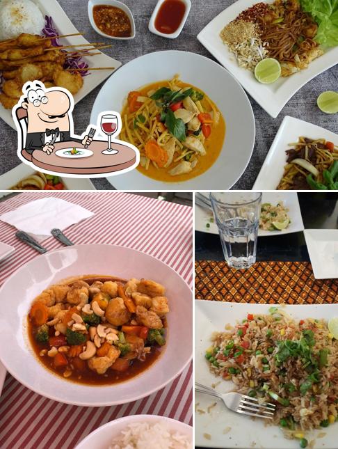 Meals at Thai take away