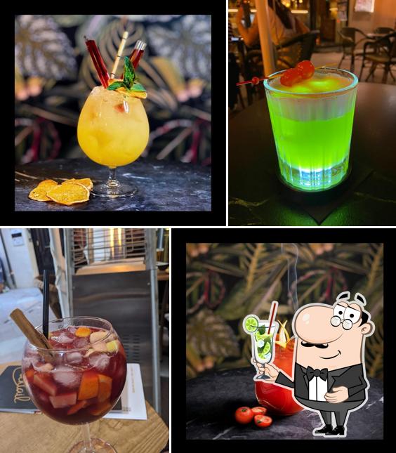 26 Cocktail Room