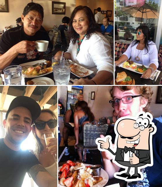 Blue Daisy Cafe in Santa Monica Restaurant reviews