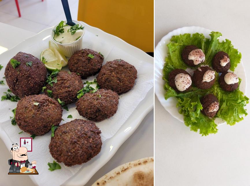 Experimente pratos de carne no Kebab Faruk - Comida Árabe