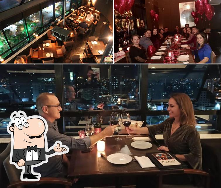 Veja imagens do interior do Restaurante Picasso