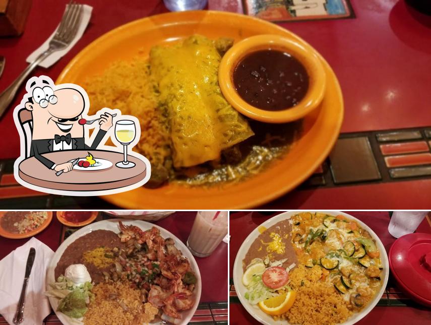 La Hacienda Real Keizer, ZZ, 5024 River Rd N in Keizer Restaurant