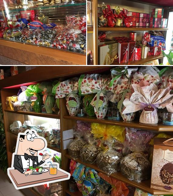 Platti al Pasticceria San Marco di Salezze Angela
