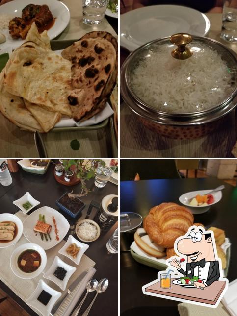 Meals at Elan