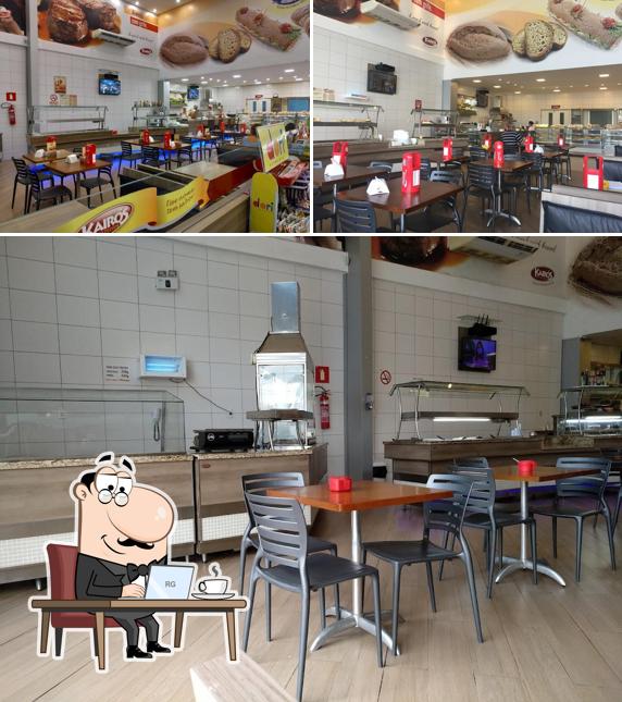 Veja imagens do interior do Kairós Delicatessen