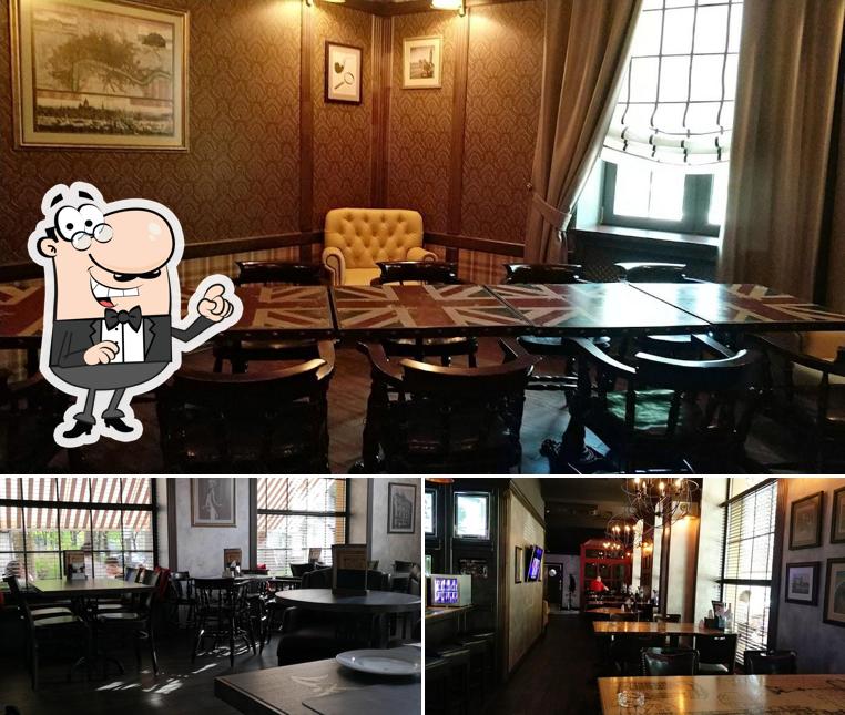 Check out how Royal Oak Pub looks inside