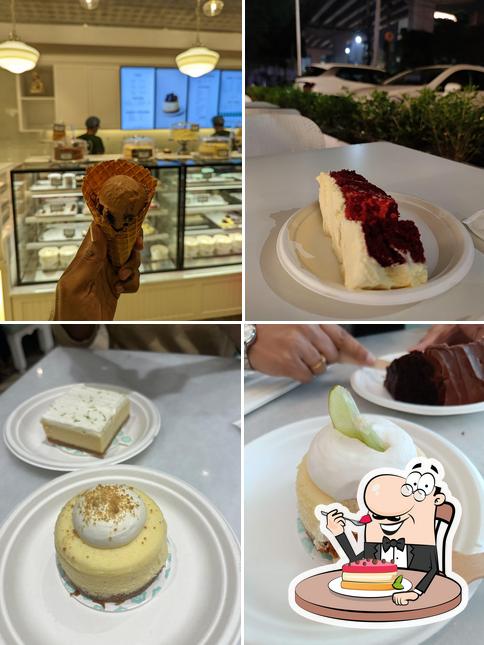 Don’t forget to order a dessert at Magnolia Bakery
