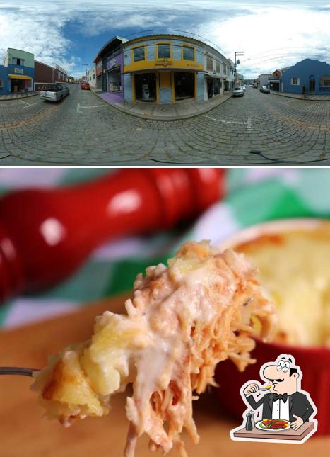 Comida em Mordomo Restaurante E Marmitaria