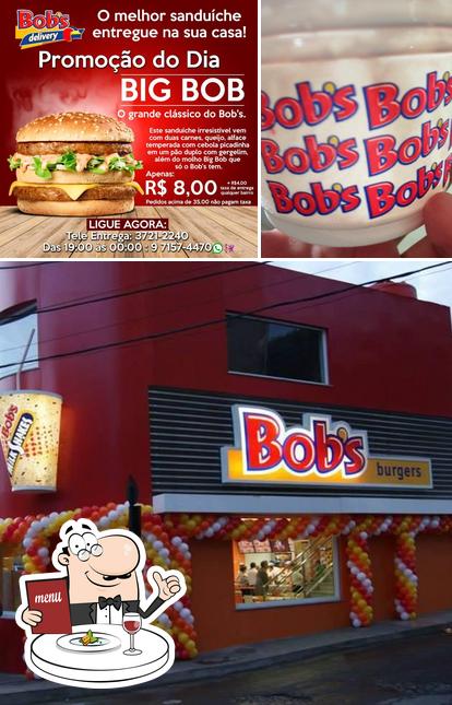 Dê uma olhada a imagem apresentando comida e interior no Bob's