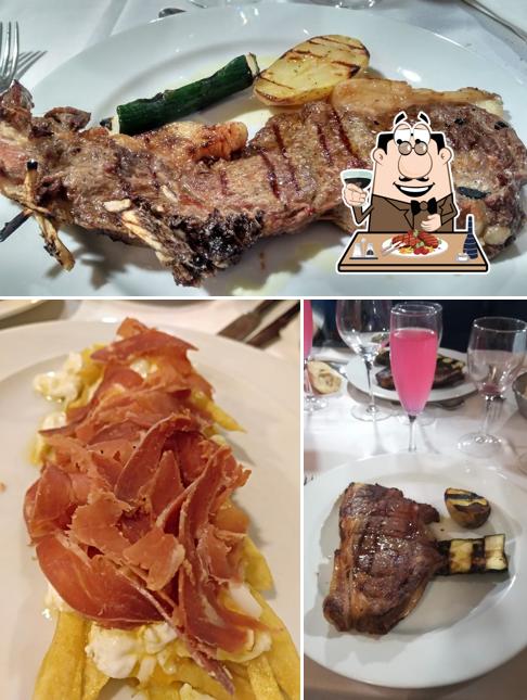 Try out meat meals at Restaurant Els Noguers