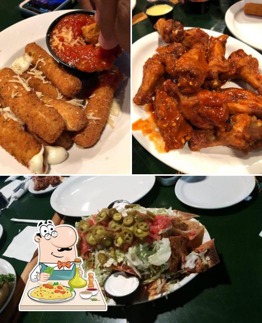 Food at Gator's Dockside Hunt Club (Apopka)