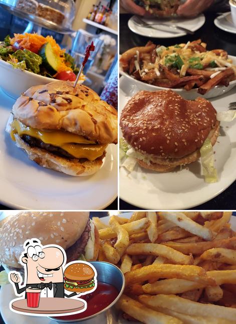 Попробуйте гамбургеры в "nooch. a vegan eatery"