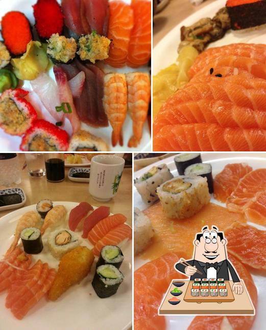 Rolos de sushi são servidos no Restaurante Sushi Isao