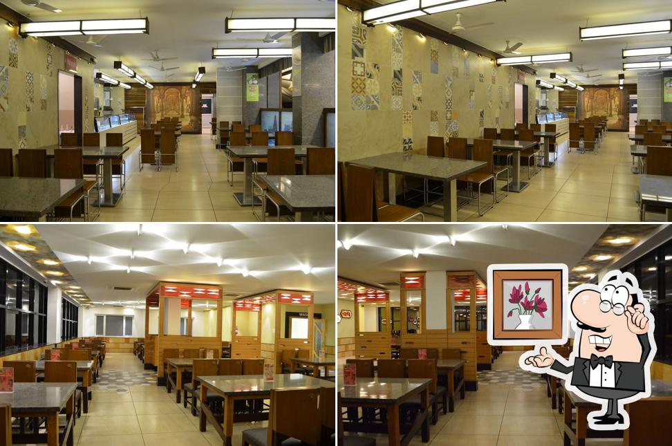 The interior of Shree Anandhaas Ram Nagar