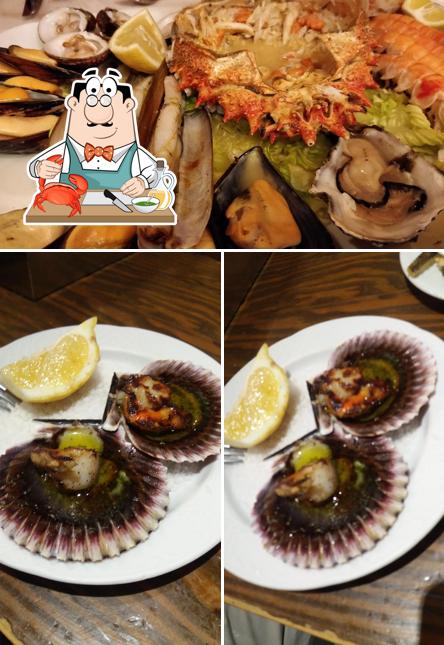 Pide las diferentes comidas con marisco que sirven en Noray II