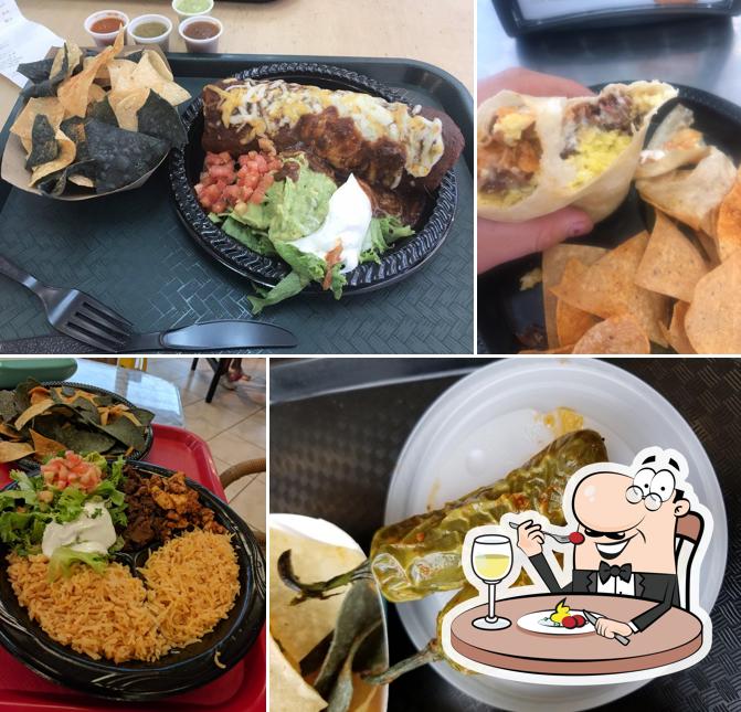 Cilantro Mexican Grill, 7214 Whitsett Ave in Los Angeles Restaurant