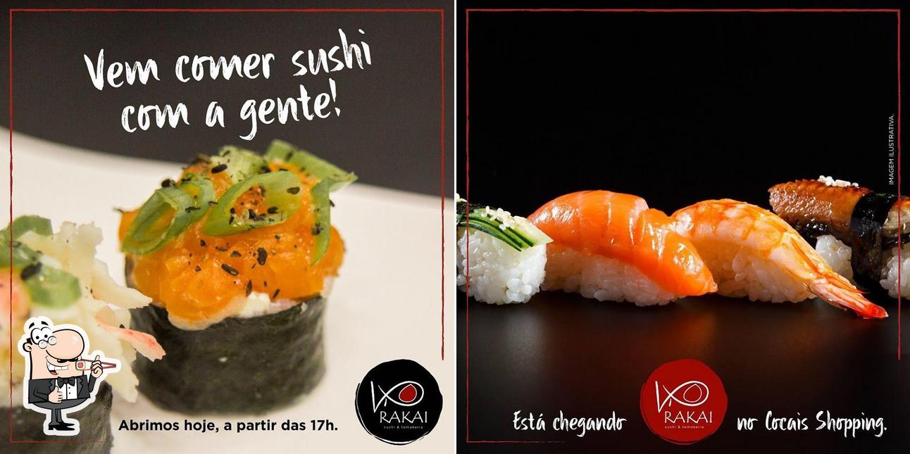 Rolos de sushi são disponibilizados no Rakai Sushi